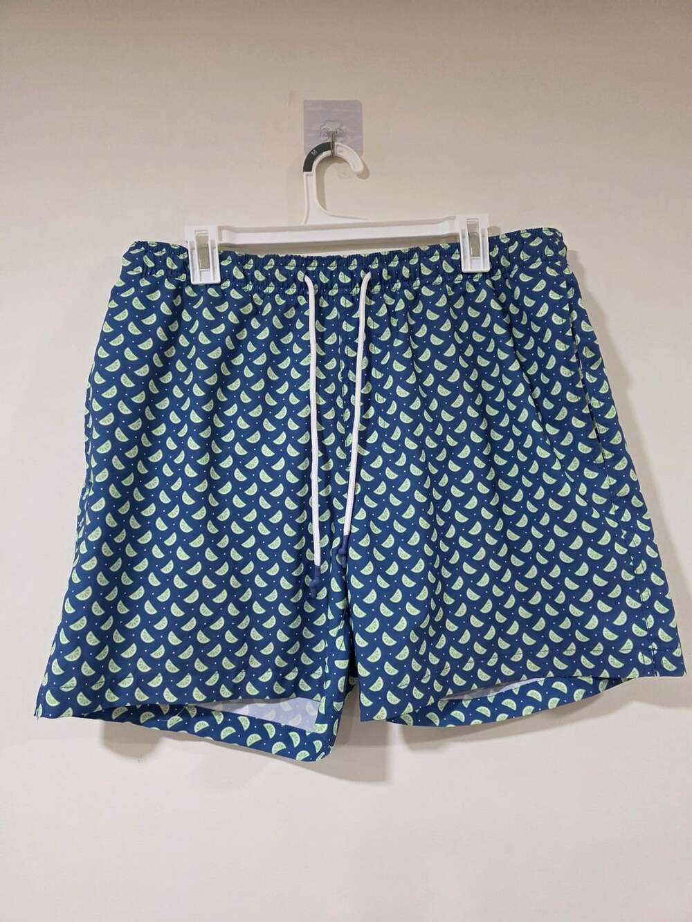 Southern Tide Pick Up Limes Swim Trunk Size L Blue Lime Print